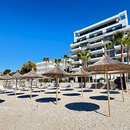 Design Sea View Apartment Σαράντα