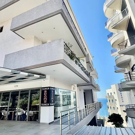Design Sea View Apartment Σαράντα