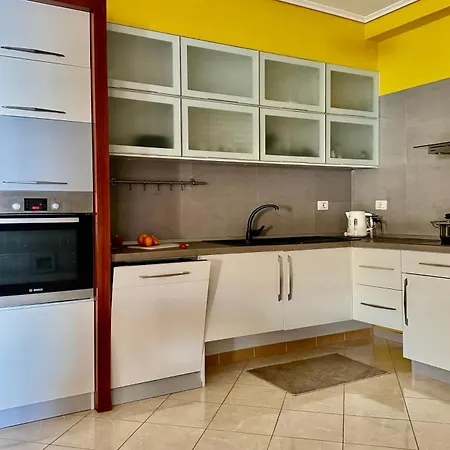 Design Sea View Apartment Sarandë