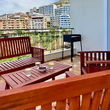 Design Sea View Apartment *
